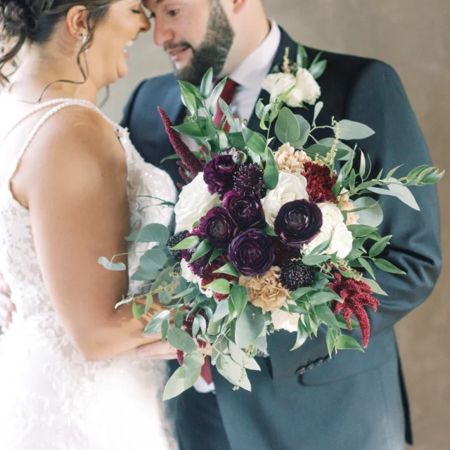 We loved working with these colors, a great look all year round.  Not to mention working with such a fun, sweet couple!

Venue @oldedobbinstation 
Photographer @picturethisforeverphoto 
.
.
.
#bringjoy #florist #floristofinstagram #flowers #flowersofinstagram #houstonlove #love #wedding #weddings #bride #groom #houstonweddings #texas #houston #htx #houstonvenue #houstonflorist #oldedobbinbride #oldedobbinstation #oldedobbinwedding