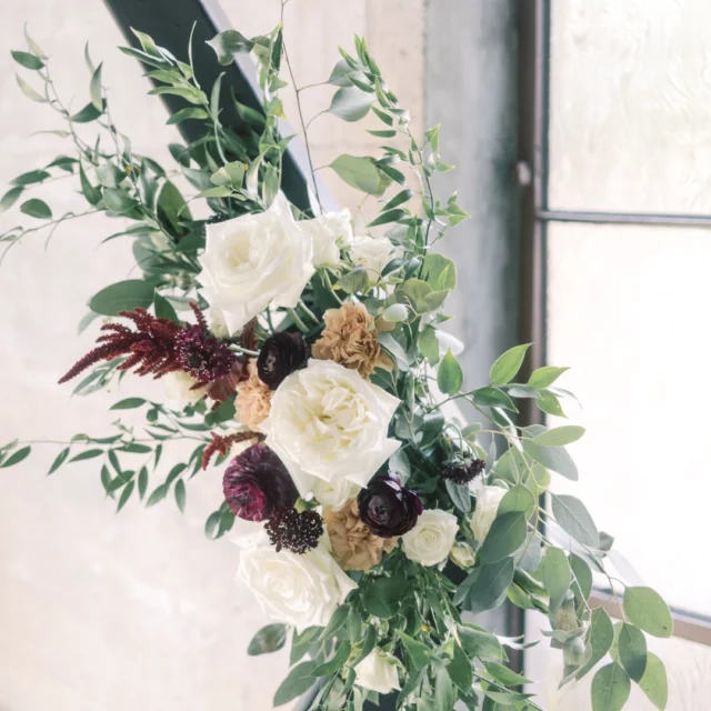 Don’t forget to ask your photographer for detail shots of all your florals!  That way you are able to remember and enjoy!  We absolutely love what @picturethisforeverphoto was able to capture. 

Venue @oldedobbinstation 
Photographer @picturethisforeverphoto 
.
.
.
#bringjoy #florist #floristofinstagram #flowers #flowersofinstagram #houstonlove #love #wedding #weddings #bride #groom #houstonweddings #texas #houston #htx #houstonvenue #houstonflorist #oldedobbinbride #oldedobbinstation #oldedobbinwedding