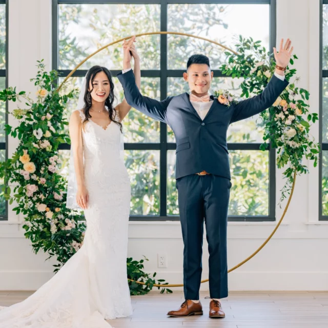 Don’t forget that you can always reuse your ceremony decor for your reception! 
.
.
.
#bringjoy #florist #floristofinstagram #flowers #flowersofinstagram #houstonlove #love #wedding #weddings #bride #groom #houstonweddings #texas #houston #htx #houstonvenue #houstonflorist #boxwoodmanorwedding #boxwoodmanorbride #boxwoodmanorvenue