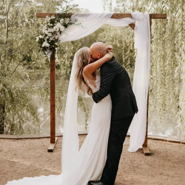 What a sweet couple!  Absolutely loved the vibe of this white and greenery wedding! 

Photos: @jonesandcophoto 
Venue: @forever5events 
.
.
.
#bringjoy #florist #floristofinstagram #flowers #flowersofinstagram #houstonlove #love #wedding #weddings #bride #groom #houstonweddings #texas #houston #htx #houstonvenue #houstonflorist #forever5events #forever5eventswedding #forever5eventvenue